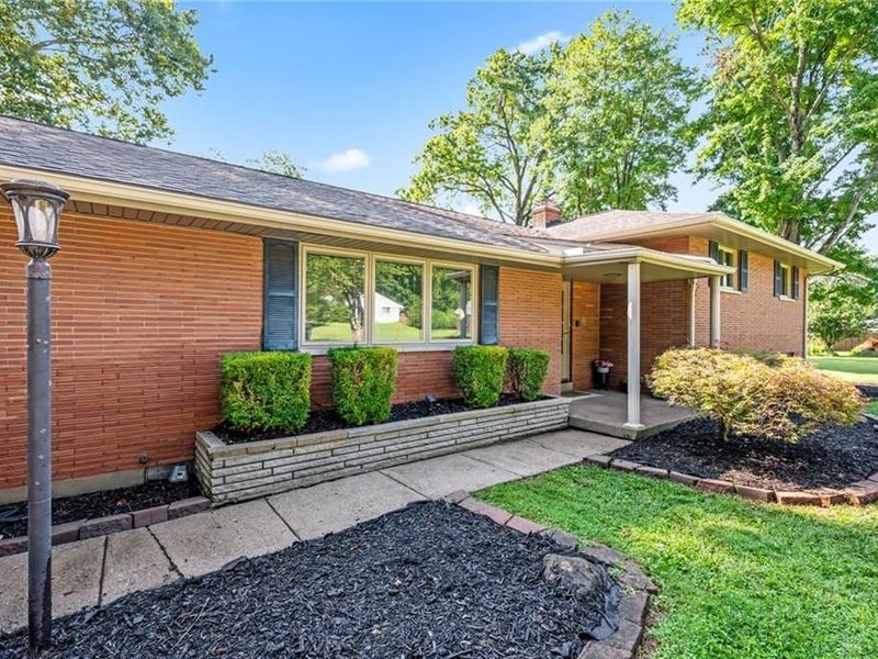 300 Heidi Court, Washington Township, OH 45459 Photo 4