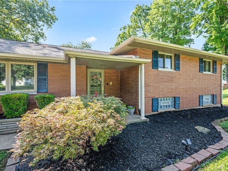 300 Heidi Court, Washington Township, OH 45459 Photo 5