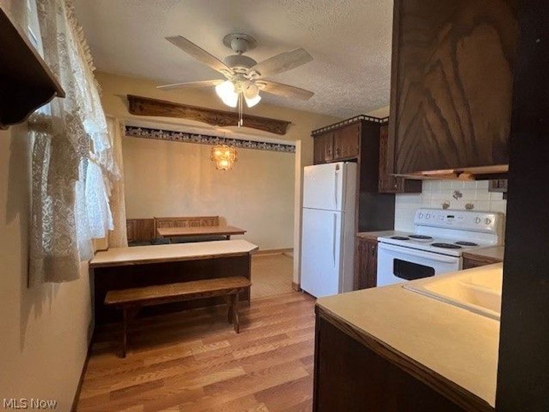 1124 NW Valley Drive NW, North Canton, OH 44720 Photo 6