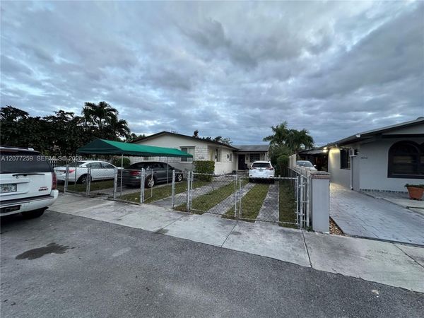 1838 NW 18th St , Miami, FL 33125