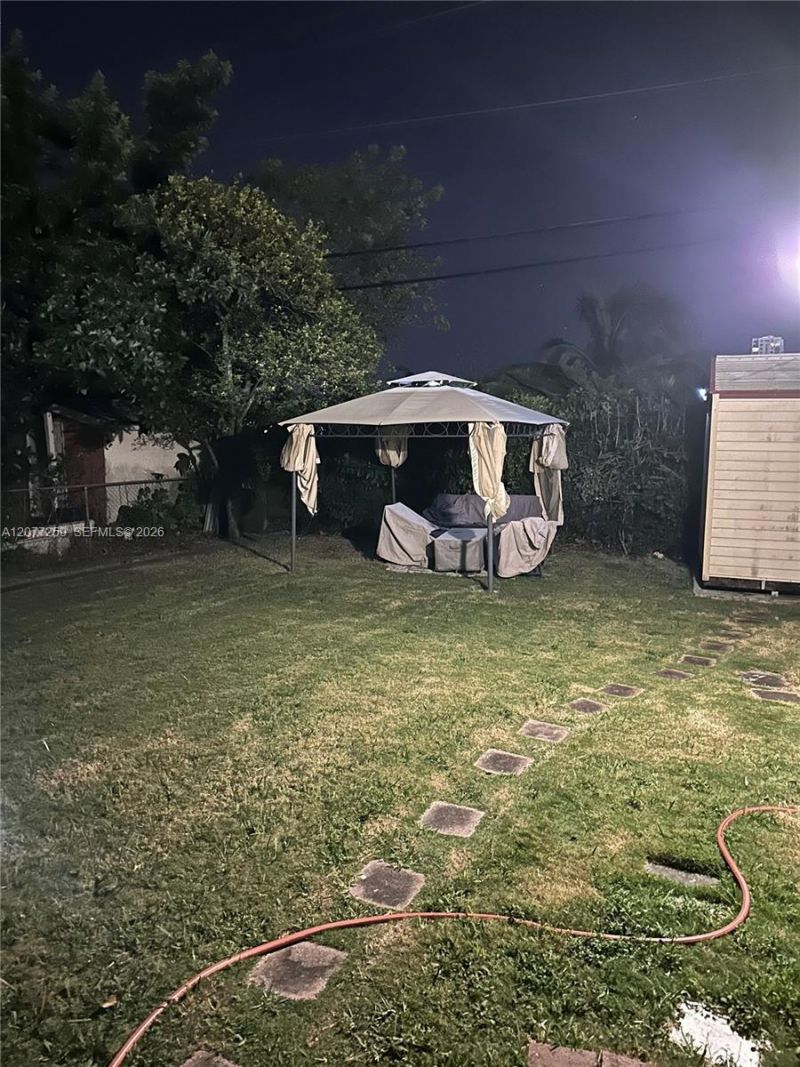 1838 NW 18th St , Miami, FL 33125 Photo