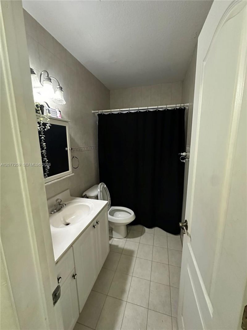 1838 NW 18th St , Miami, FL 33125 Photo