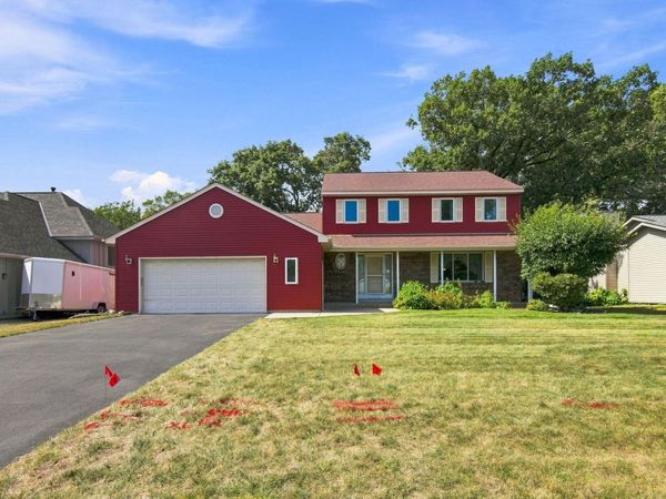 3017 Standridge Place, Maplewood, MN 55109