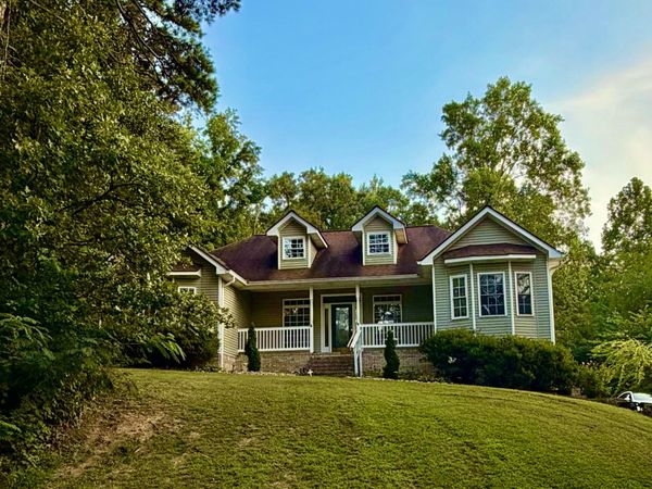 3687 Crown Colony Dr NW, Cleveland, TN 37312
