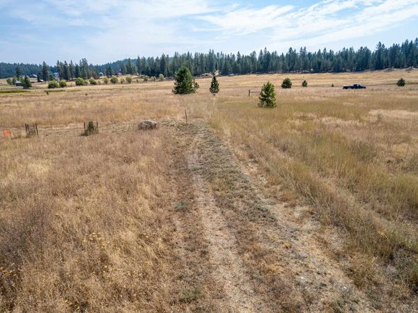 5191 B Elk Meadow Way, Deer Park, WA 99206