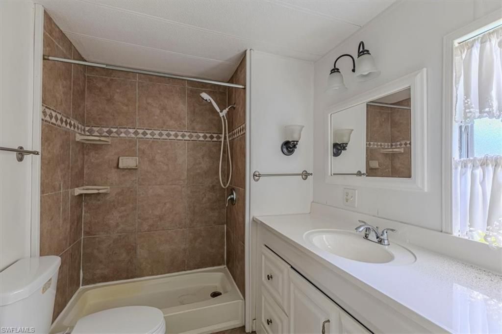 591 Cape Florida Ln, Naples, FL 34104 Photo