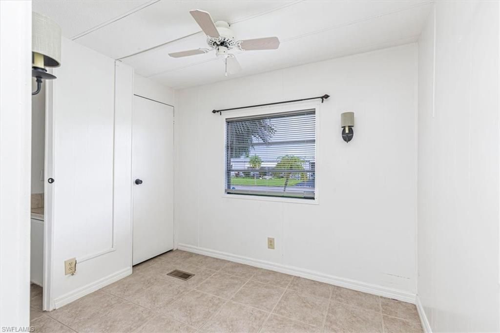 591 Cape Florida Ln, Naples, FL 34104 Photo