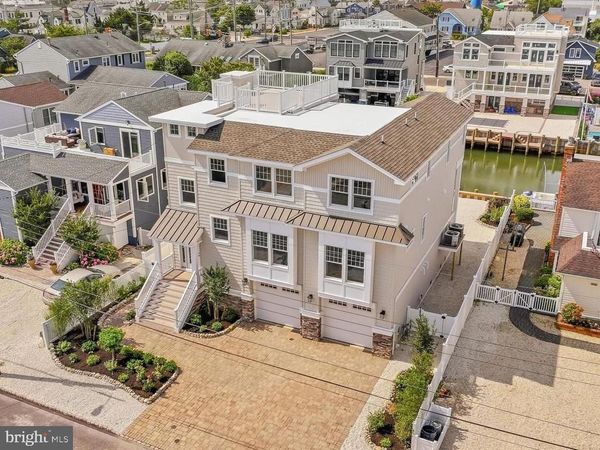 4 W DUNE LANE , LONG BEACH TOWNSHIP, NJ 08008
