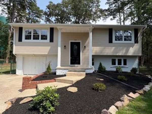 142 ACORN COURT , PEMBERTON, NJ 08068