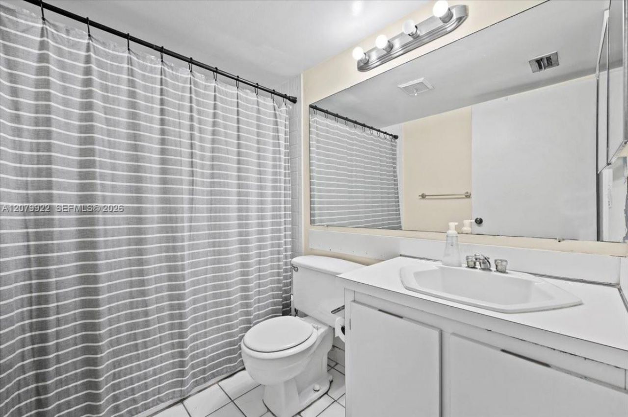 1014 Green Pine Blvd , Unit H1, West Palm Beach, FL 33409 Photo
