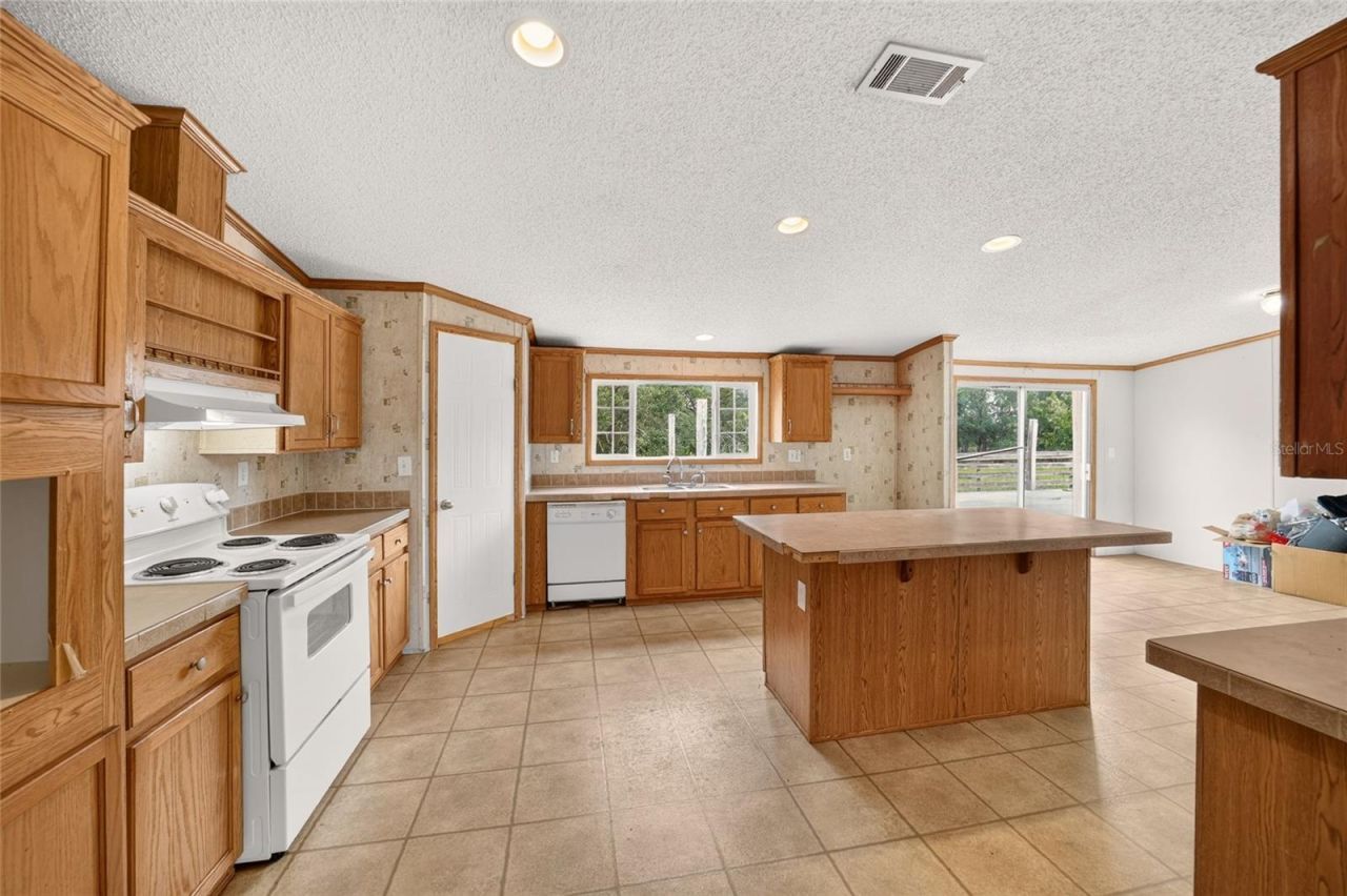 13291 SE 101st Place, Dunnellon, FL 34431 Photo