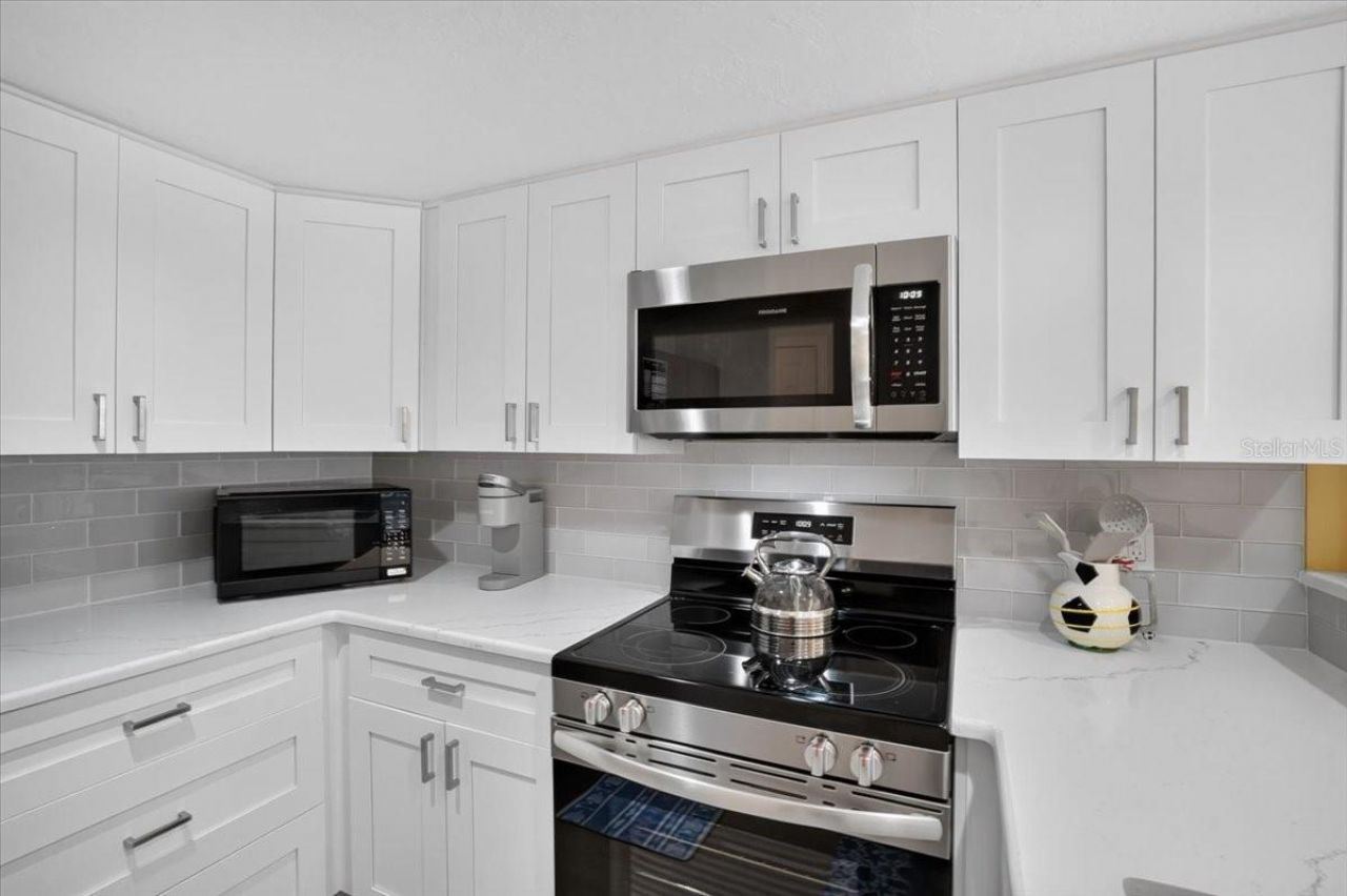 1007 Gulf Drive N, Unit 217, Bradenton Beach, FL 34217 Photo