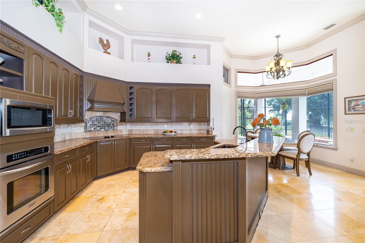 2313 Roat Drive , Orlando, FL 32835 Photo