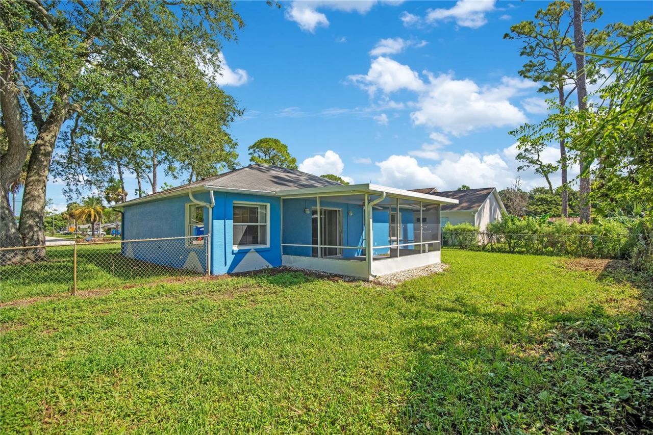 561 15th Street , Holly Hill, FL 32117 Photo