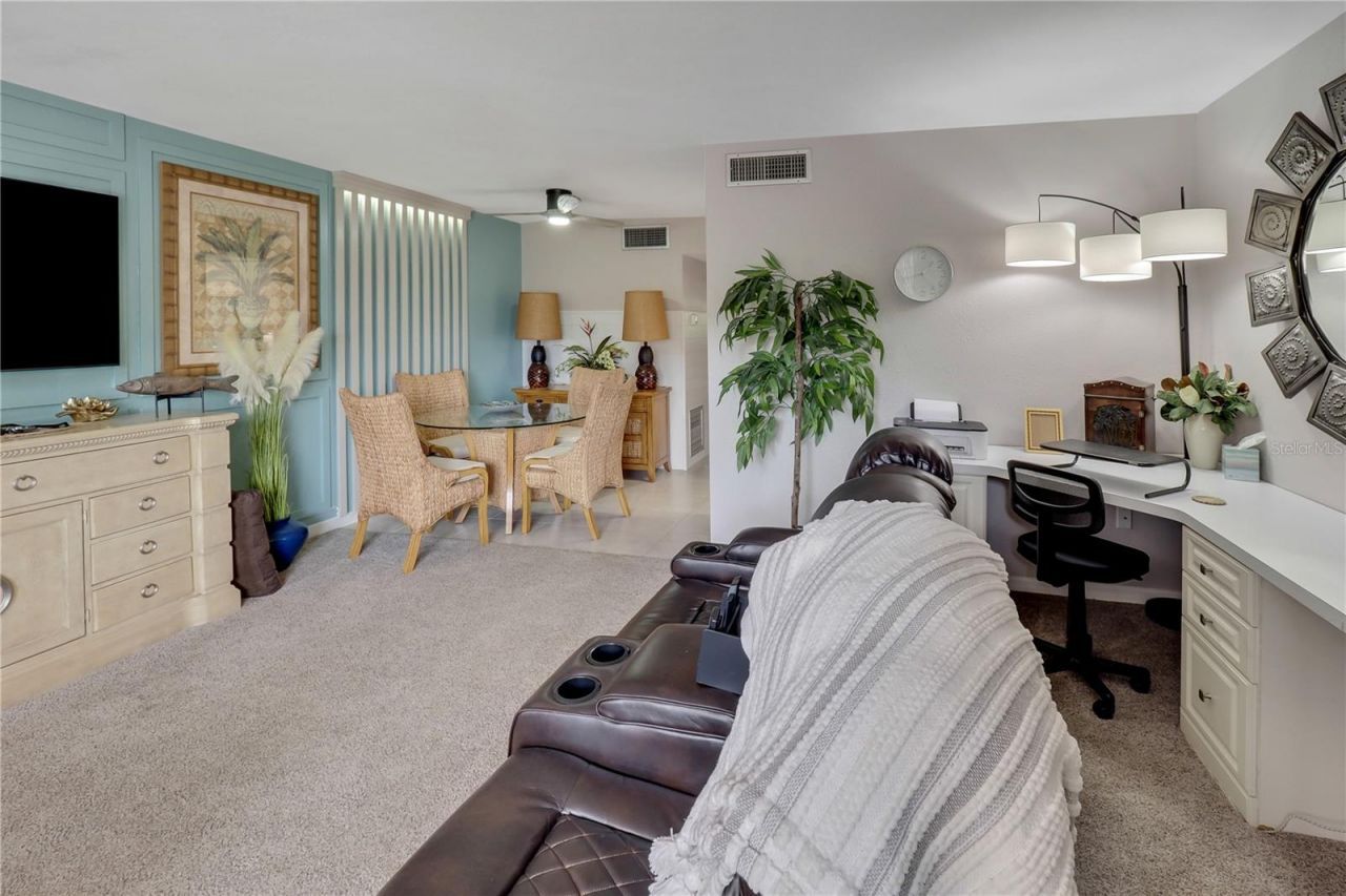 612 Guild Drive, Unit 18, Venice, FL 34285 Photo