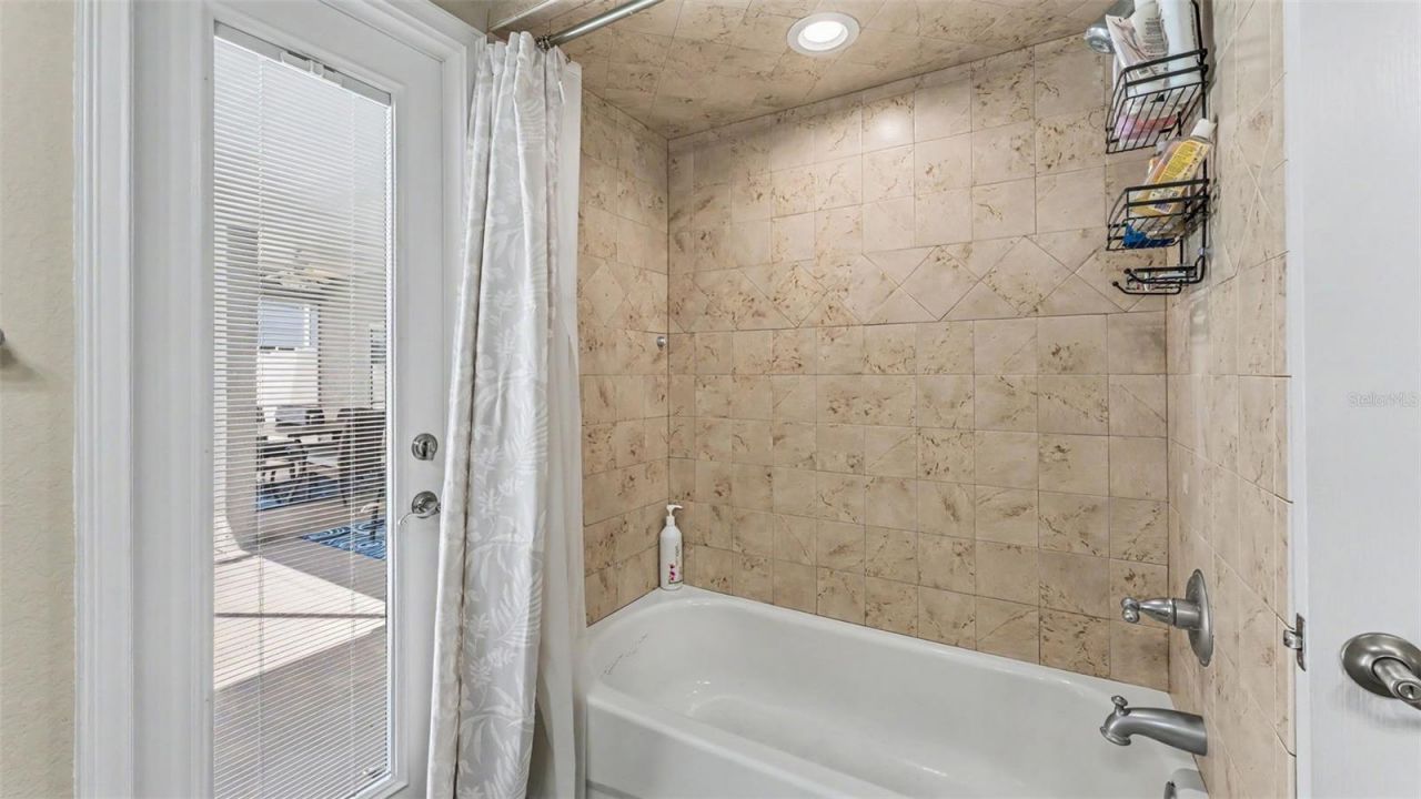 145 Winona Circle, Auburndale, FL 33823 Photo