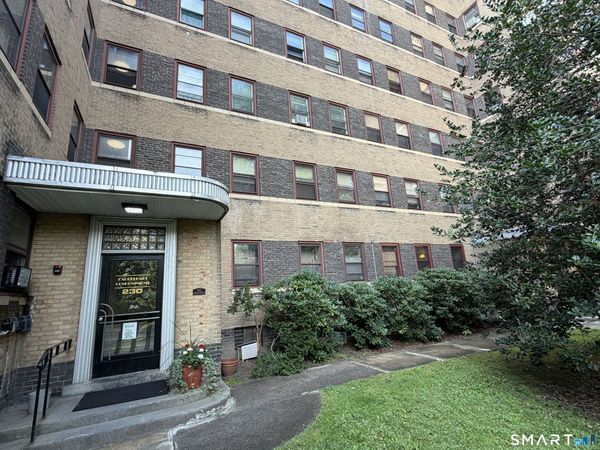 230 Farmington , Unit C5, Hartford, CT 06105