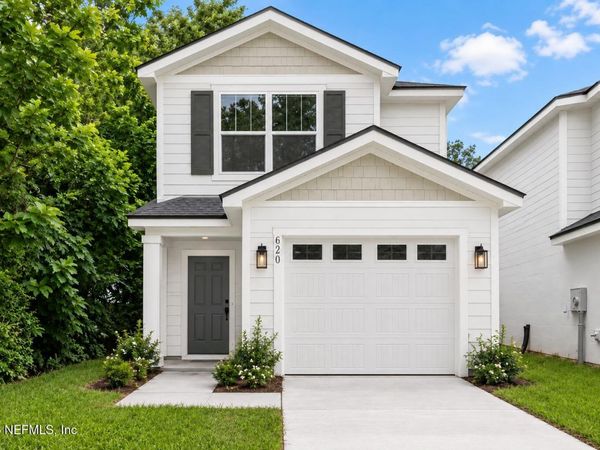8404 BERRY Avenue, Jacksonville, FL 32211