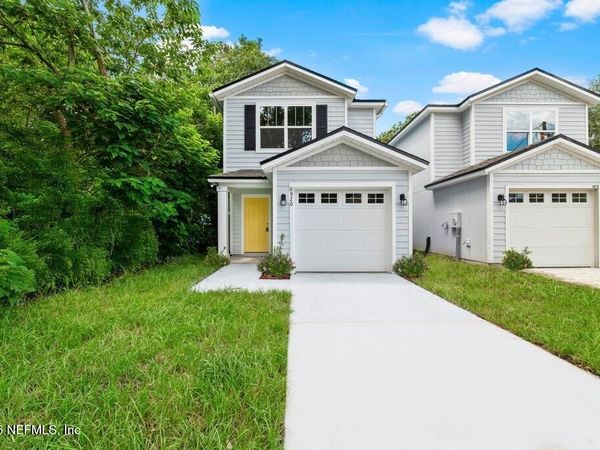 8404 BERRY Avenue, Jacksonville, FL 32211