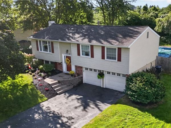 73 Blackwell Lane , Henrietta, NY 14467