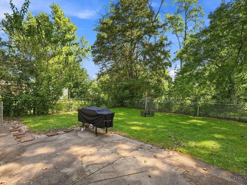 5690 Long Field Drive, Miami Township, OH 45150 Photo 31