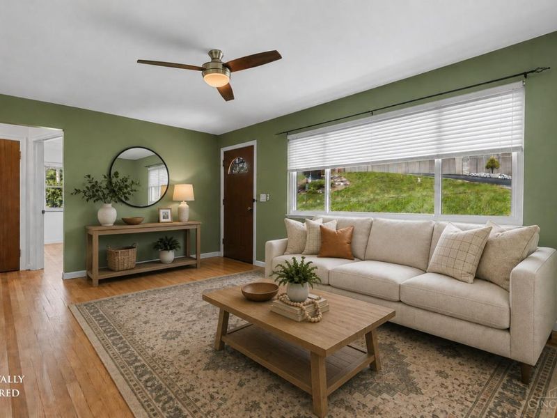 2361 E Galbraith Road, Reading, OH 45237 Photo 3