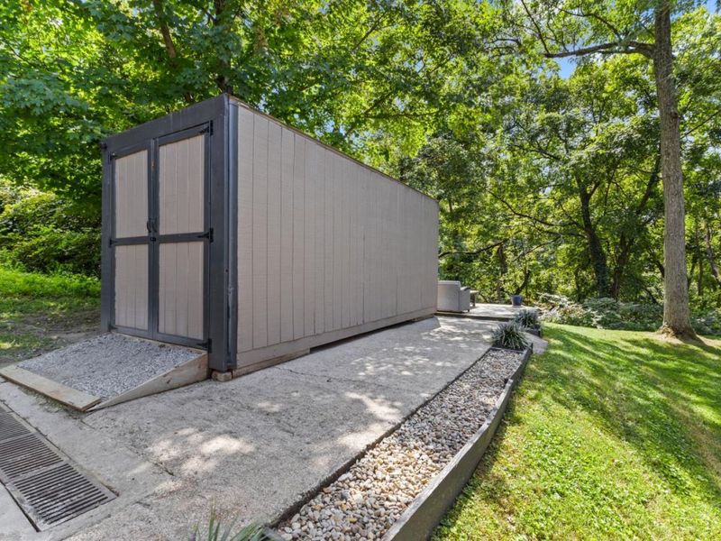 2361 E Galbraith Road, Reading, OH 45237 Photo 36