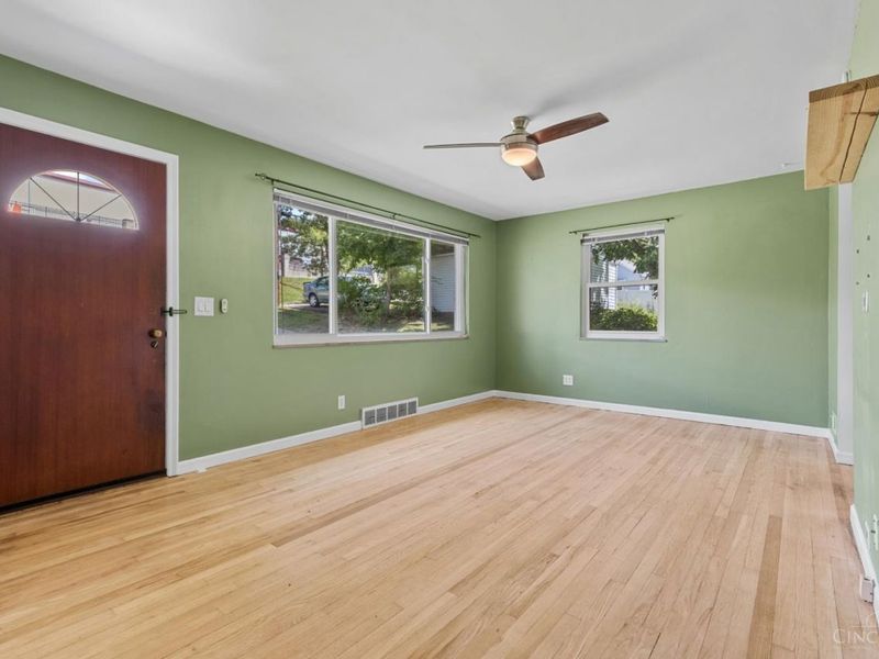 2361 E Galbraith Road, Reading, OH 45237 Photo 7