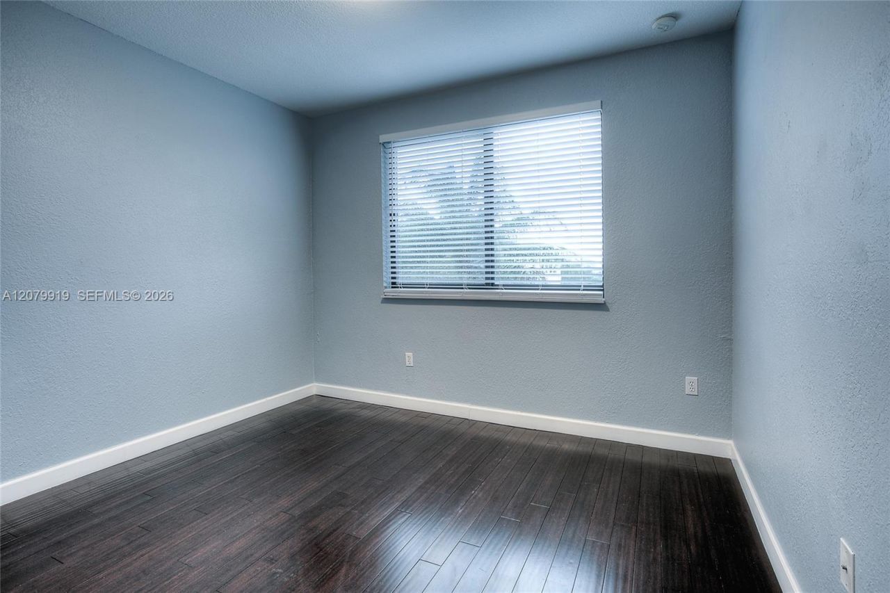 18355 NW 89th Ave , Hialeah, FL 33018 Photo