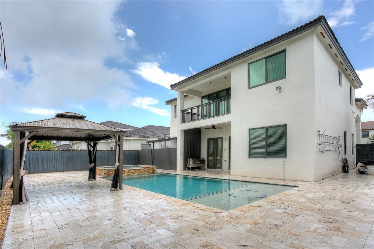 18355 NW 89th Ave , Hialeah, FL 33018 Photo