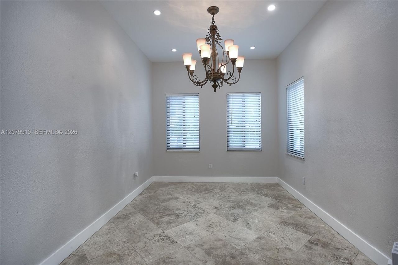 18355 NW 89th Ave , Hialeah, FL 33018 Photo
