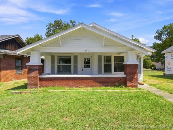 806 S Price Street , Hominy, OK 74035
