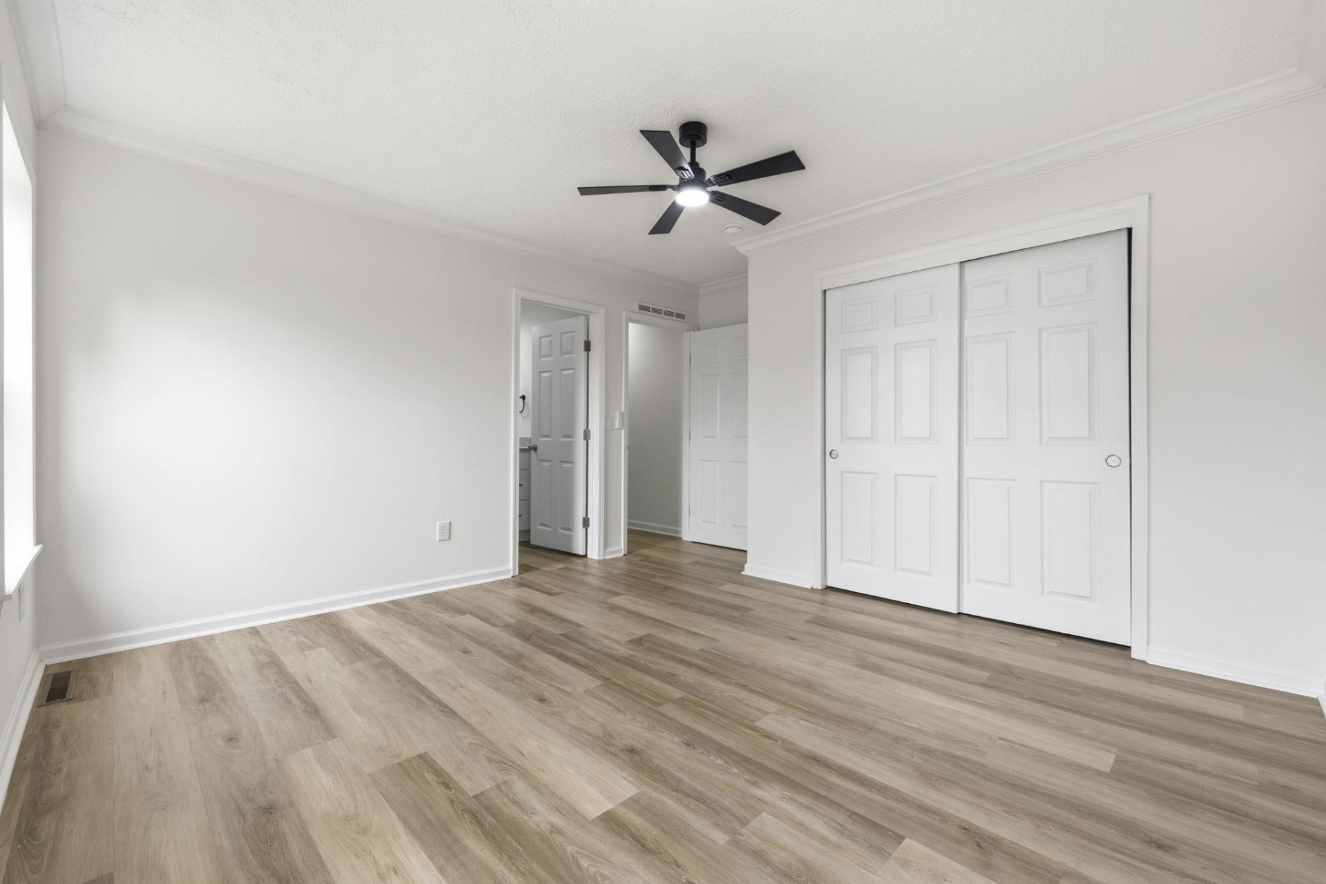 809 Larue Ct.  Photo 15