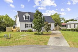 809 Larue Ct.  photo 4