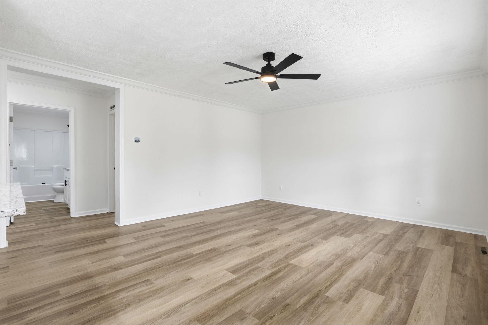 809 Larue Ct.  Photo 7