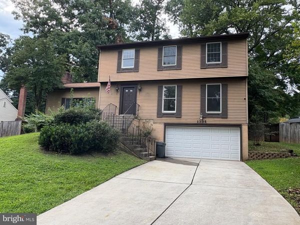 1305 GRANT STREET, HERNDON, VA 20170