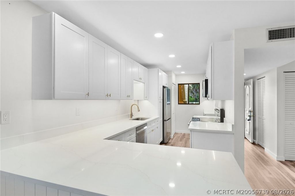 5303 SE Miles Grant Road, Unit L101, Stuart, FL 34997 Photo
