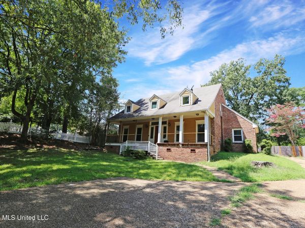 213 Longwood Drive, Clinton, MS 39056