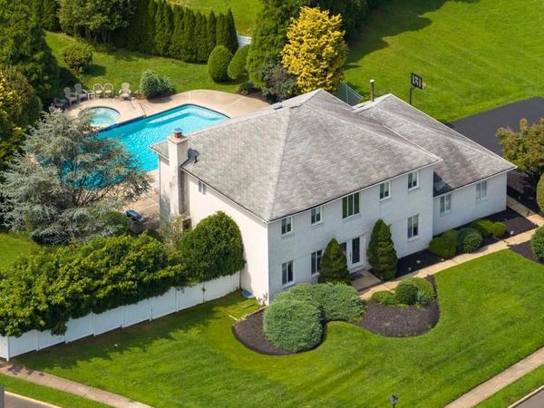 20 SUMMER PLACE, HUNTINGDON VALLEY, PA 19006