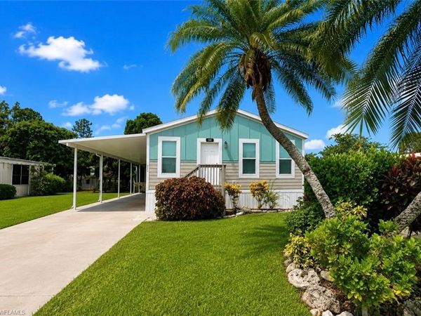 585 Cape Florida LN , NAPLES, FL 34104
