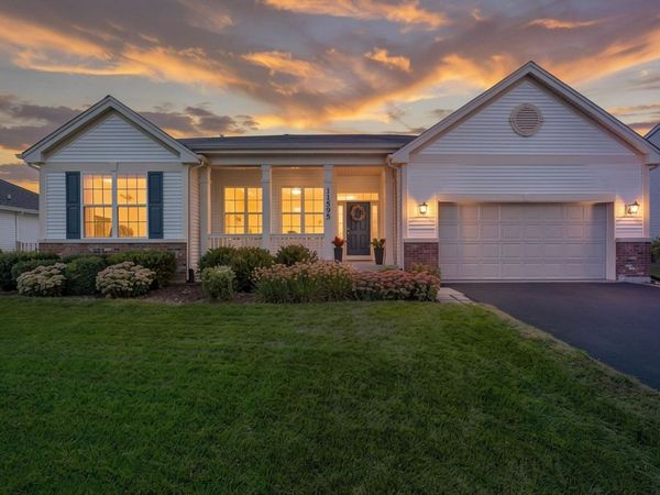 Huntley, IL 60142