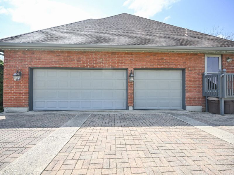 2633 Sugar Tree Trail, New Carlisle, OH 45344 Photo 2