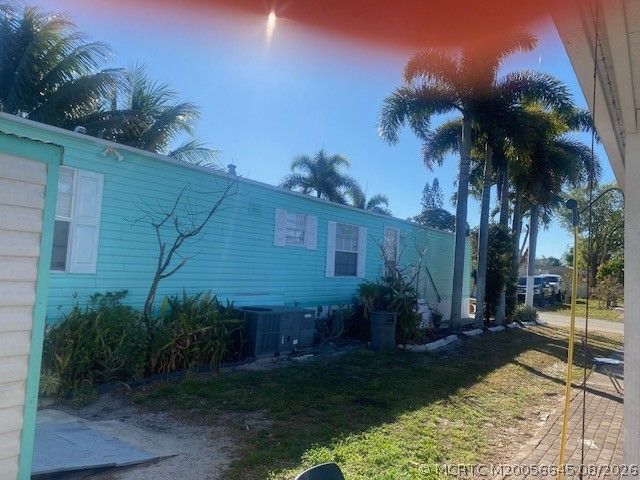 9 N Eric Circle, Greenacres, FL 33463 Photo