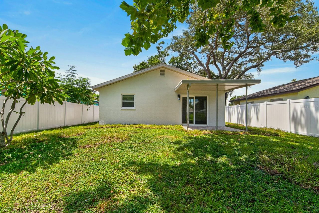 7037 69th Street N, Pinellas Park, FL 33781 Photo
