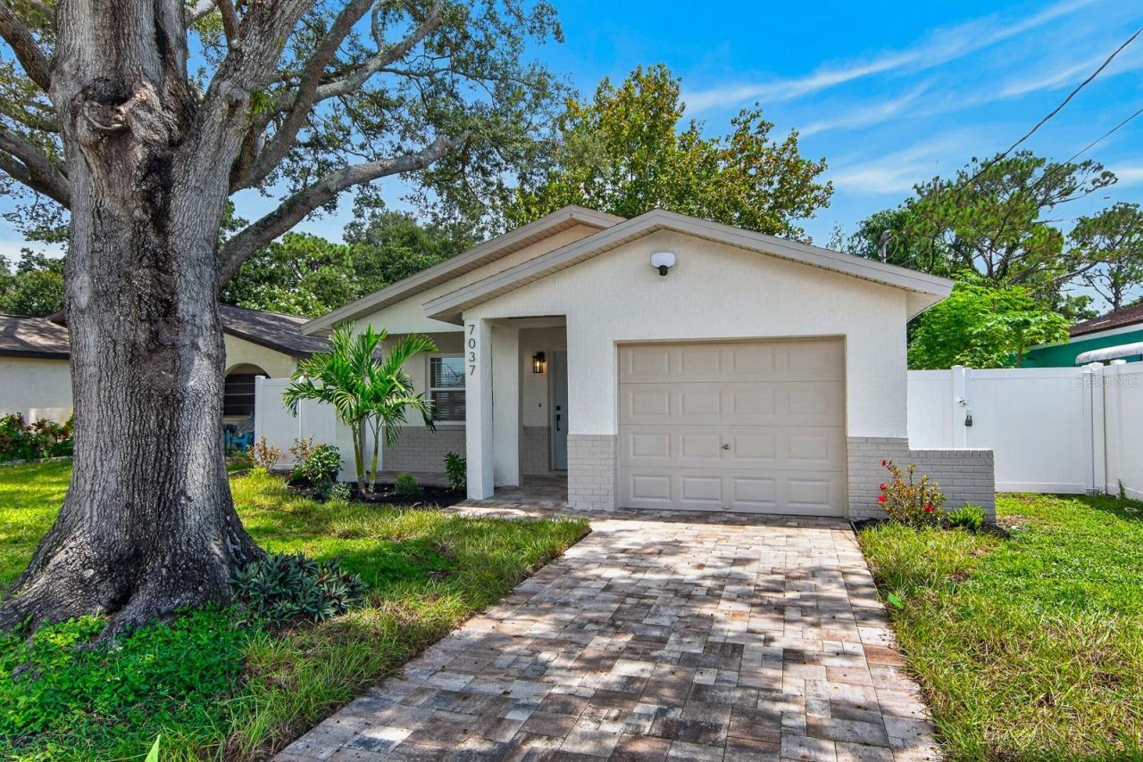 7037 69th Street N, Pinellas Park, FL 33781 Photo