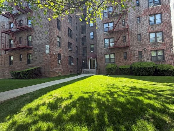 1180 Ocean Parkway , Unit 2E, Brooklyn, NY 11230