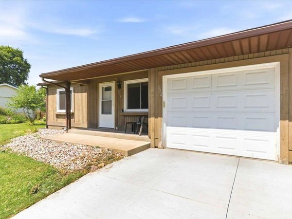 624 Madison Avenue, Baraboo, WI 53913