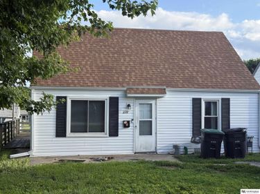 6537 Charles Street, Omaha, NE 68132