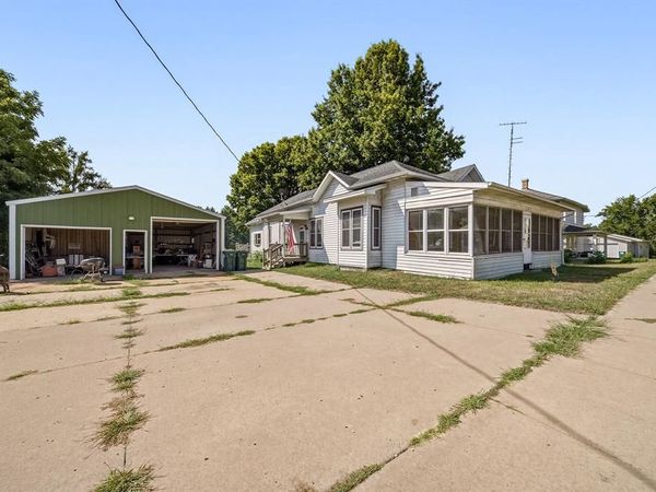 300 W Pearl Street, Merrillan, WI 54754