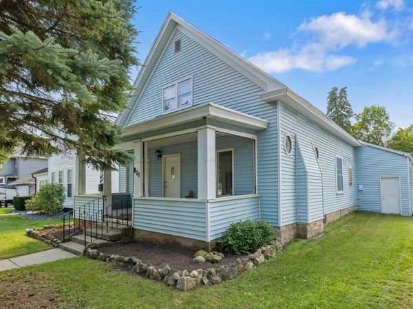 811 Midway Drive, Auburn, IN 46706